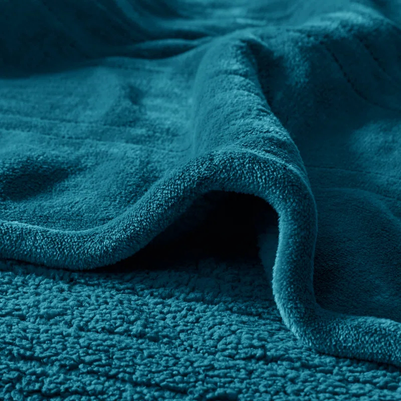 Beautyrest Beautyrest Heated Oversized Microlight to Berber Blanket