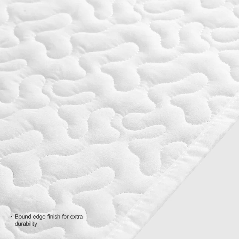 Laural Home Dream Patch Cotton Machine Woven Quilt Set