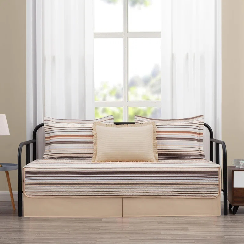 Chezmoi Collection Cotton Quilted Striped Quilt Set