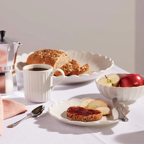 French Perle Scallop White Scallop 4-Piece Mug Set