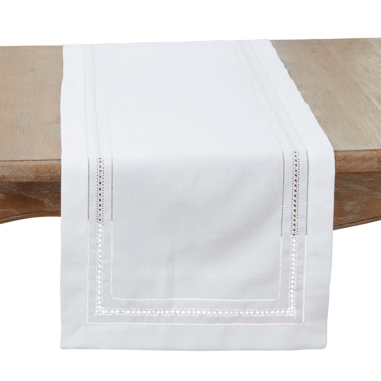 Saro Galucia Collection Dining Linens