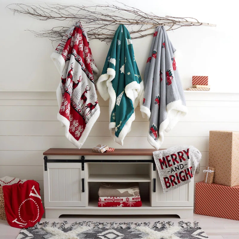 Safavieh Plain Weave / Muslin Throw Blanket