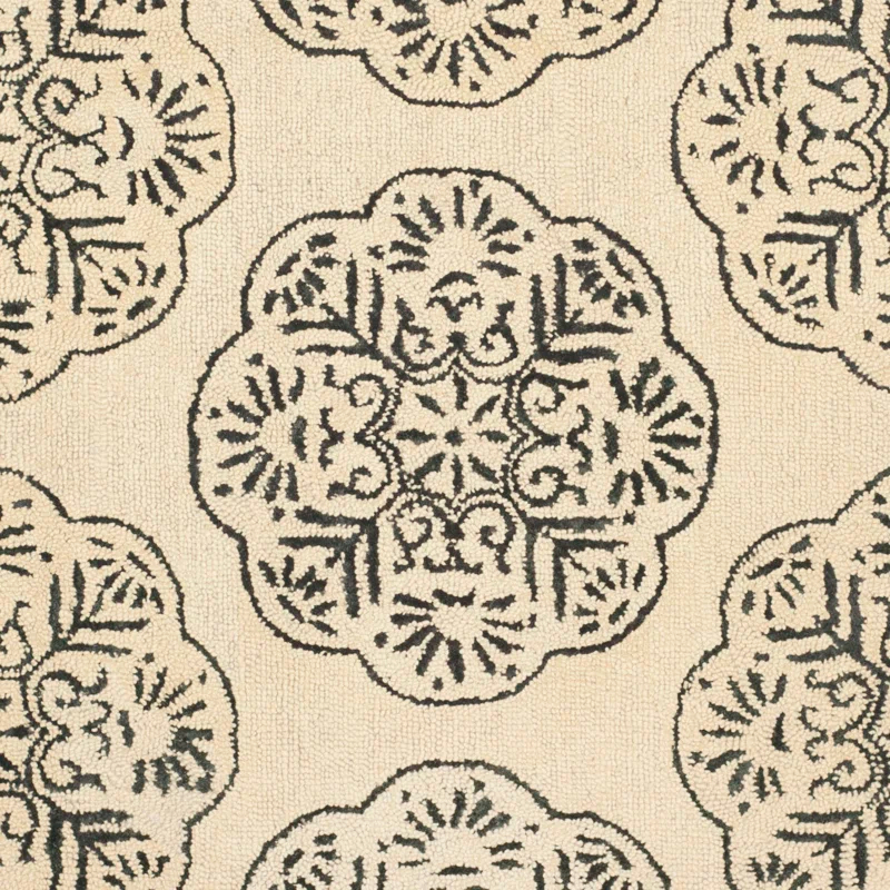 Safavieh Bella Hand Tufted Wool Damask Rug