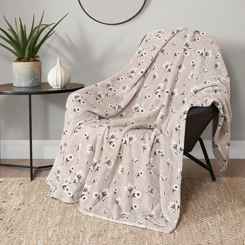 Lucky Brand Lucky Brand Daisy Blankets