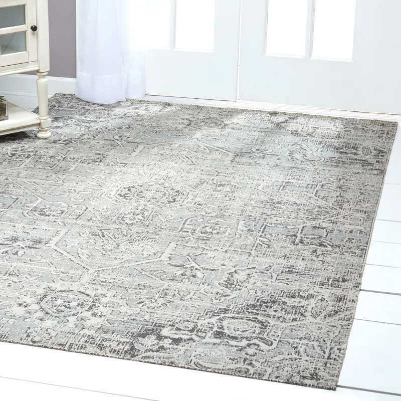 Nicole Miller Nicole Miller New York Patio Sofia Medallion Indoor/Outdoor Area Rug, Light Grey/Dark Grey