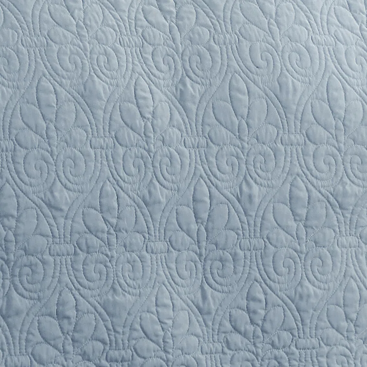Madison Park Quebec Reversible Quilt Set
