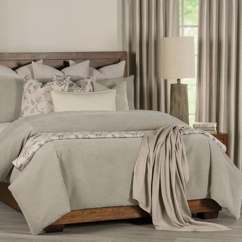 Siscovers Dragon Baffle Box Stitch Duvet Cover & Insert Set