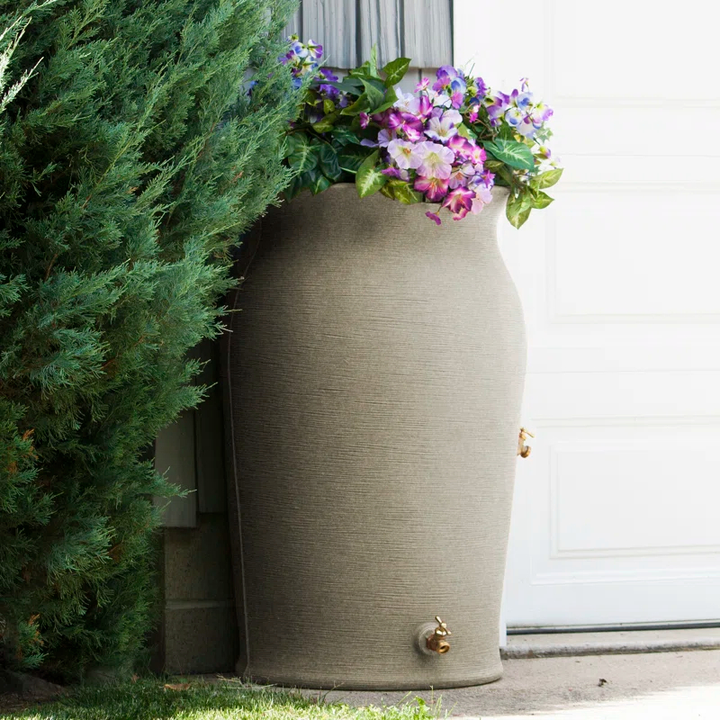 Red Barrel Studio® Red Barrel Studio® Plastic Planter Rain Barrel