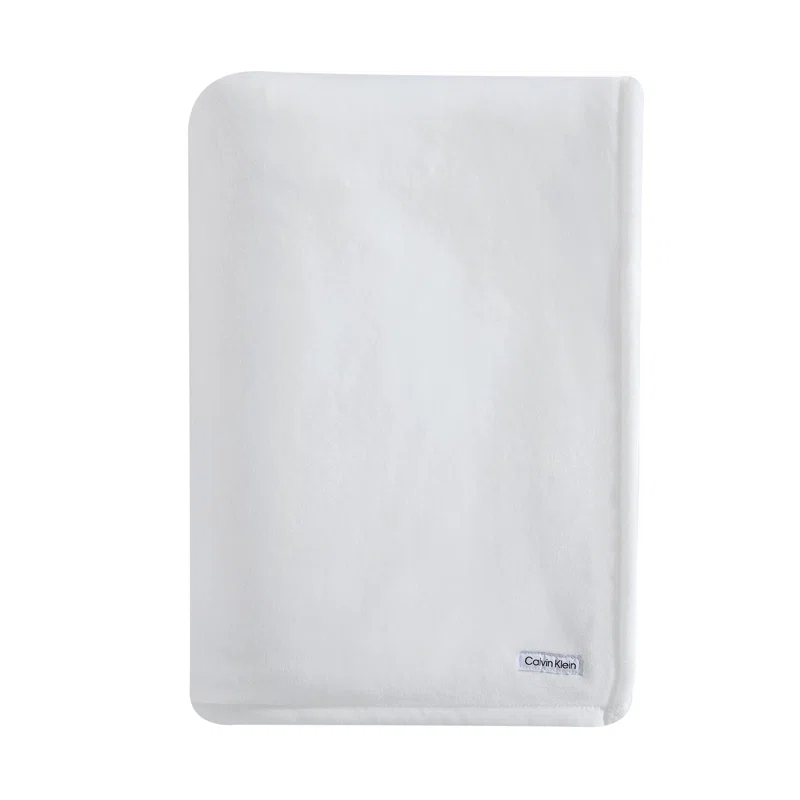 Calvin Klein Calvin Klein Core Plush Solid Reversible Blanket