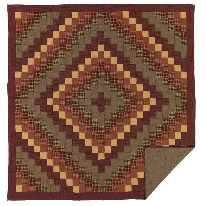 Heritage Farms Farmhouse / Country Cotton Patchwork Quilt