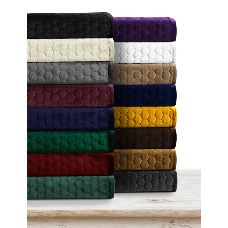 Tribeca Living Lugano Velvet Quilt Set