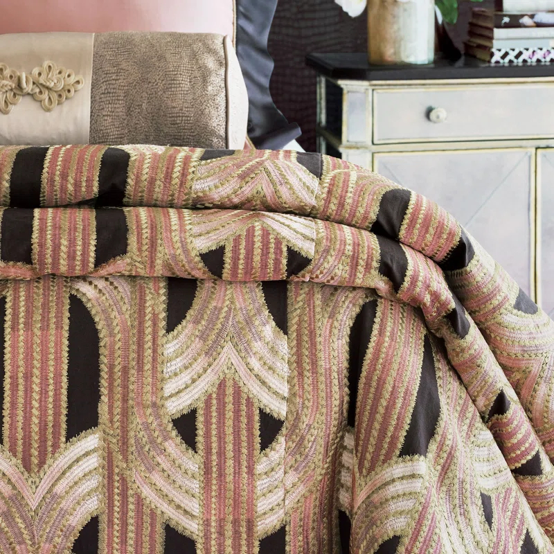 Arwen Modern & Contemporary Rayon Abstract Coverlet Set