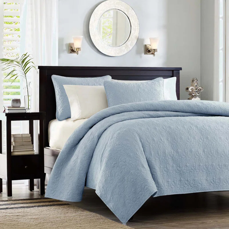 Madison Park Quebec Reversible Quilt Set