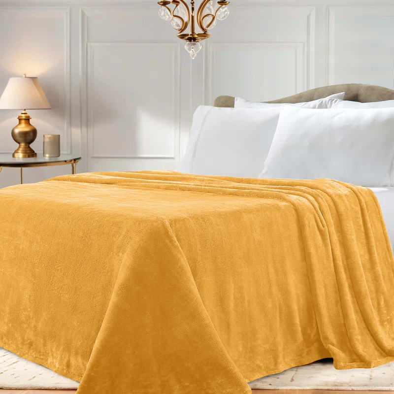 Superior Solid Polyester Reversible All-Season Fleece Throws Blanket