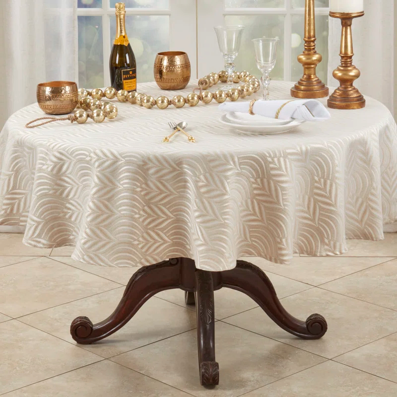 Saro Exquisite Jacquard Design Tablecloth