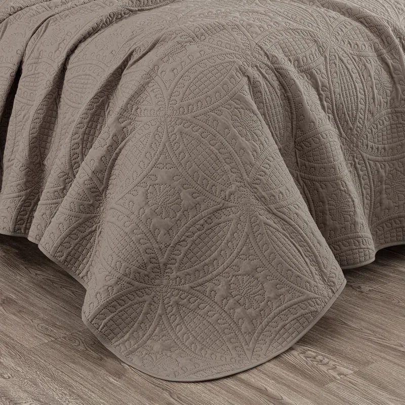 Austin Standard Geometric Shapes Coverlet Set