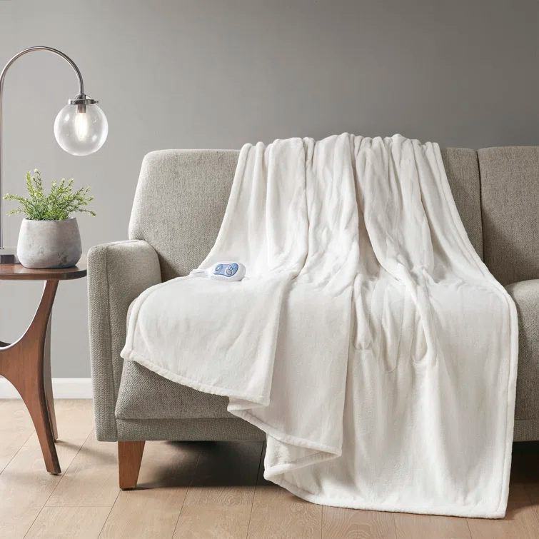Beautyrest Heated Plush Oversized Throw