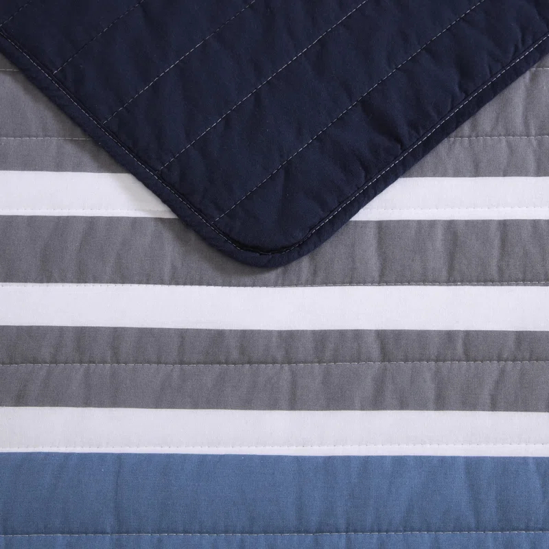 Nautica Nautica Bradford Cotton Reversible Navy Quilt Set