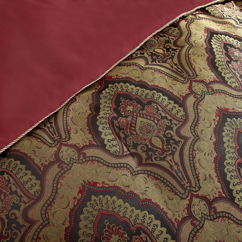 Seville Machine Woven Comforter Set