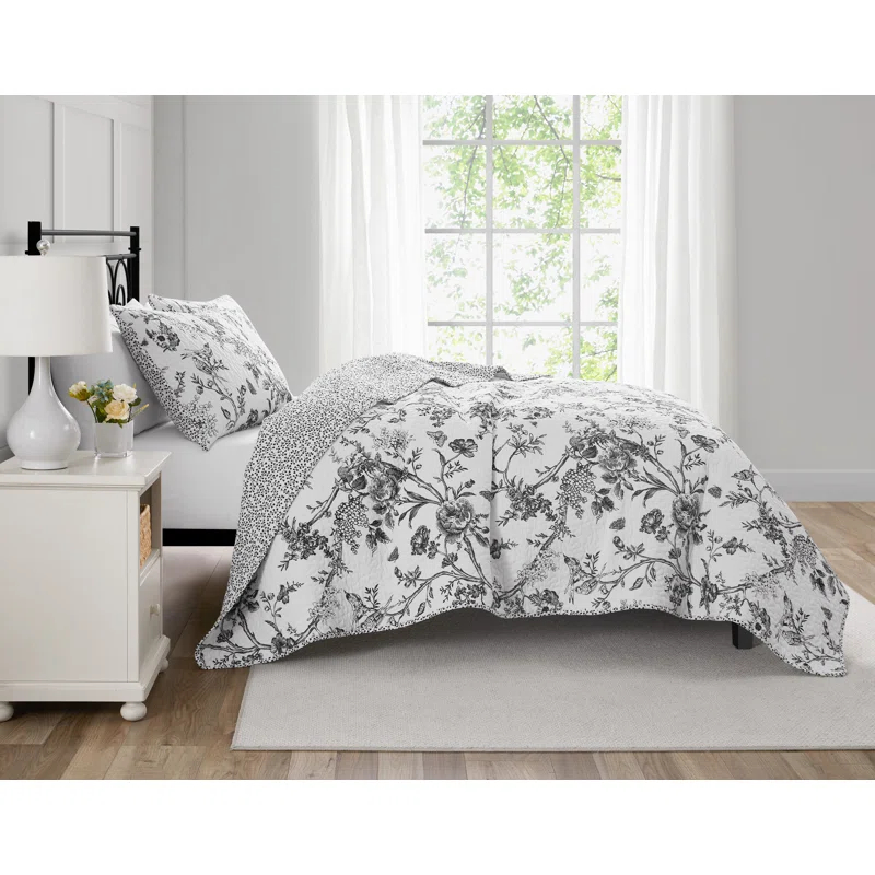 CEDAR COURT Chantilly Toile All-Season Reversible Cotton Quilt Set
