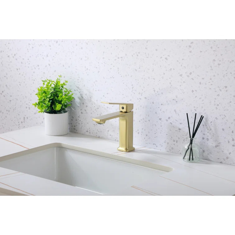 Lena Single-Hole Single-handle Bathroom Faucet