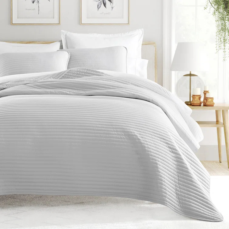 Becky Cameron Becky Cameron Lightweight All Season Stripe Stitch Quilt Set with Shams