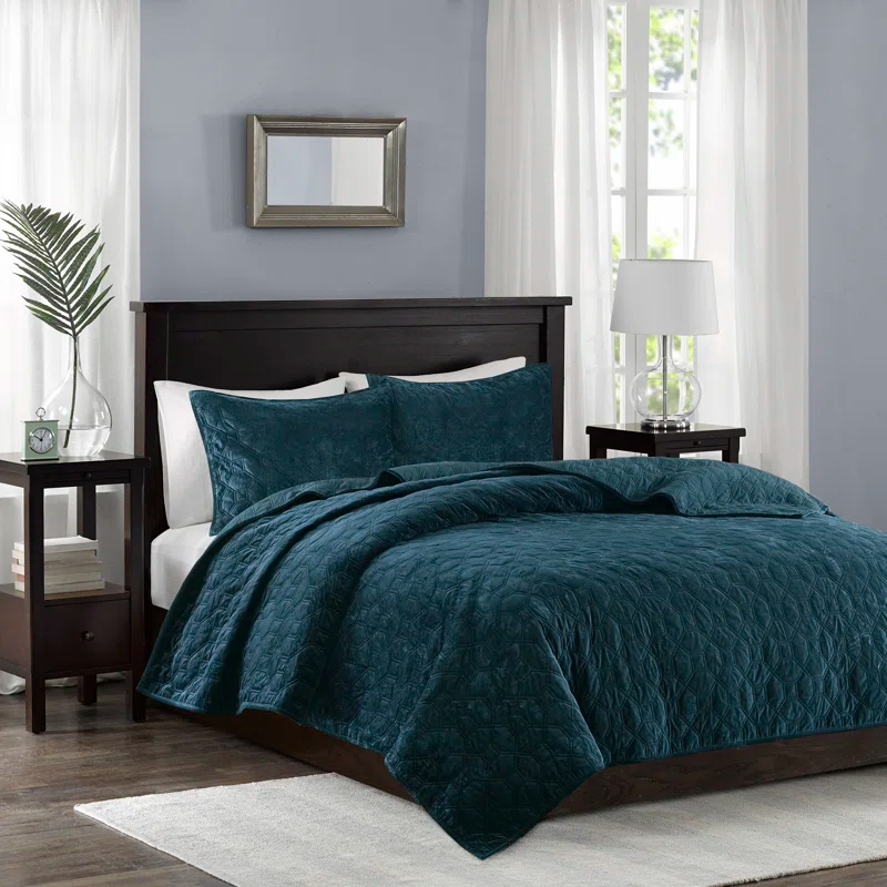 Madison Park Harper 3 Piece Velvet Quilt Set