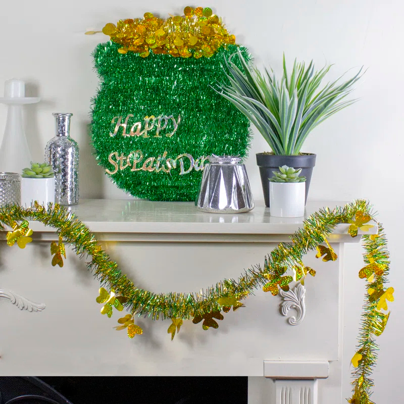 Northlight Seasonal 25' Green and Gold St. Patrick Day Irish Shamrock Garland - Unlit
