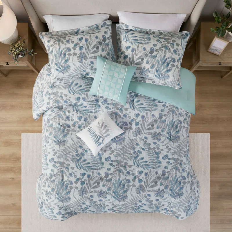 Bonnie 5 Piece Seersucker Comforter Set with Throw Pillows