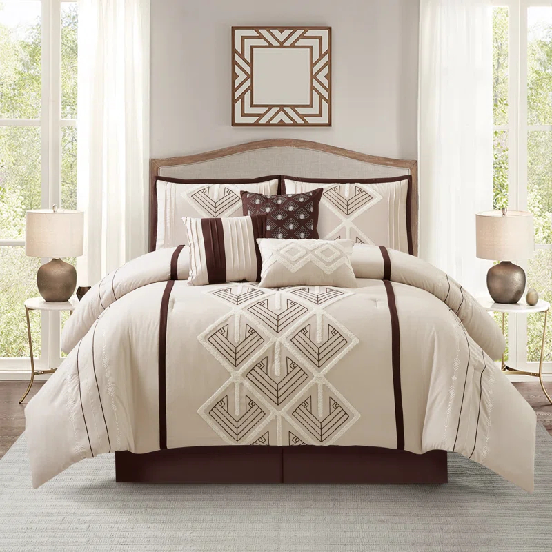 Nanshing America, Inc Vernice 7 Piece Geometric Comforter Set