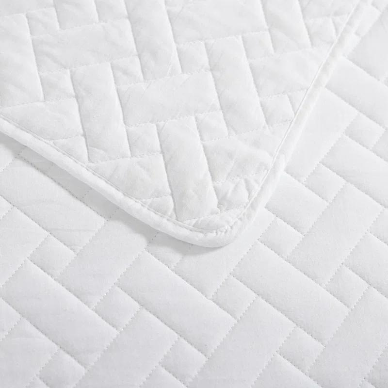 Tommy Bahama Home Tommy Bahama Raffia Solid Cotton Reversible Quilt Set