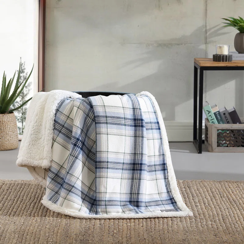 Eddie Bauer Eddie Bauer Printed Flannel/Sherpa Throw Blankets