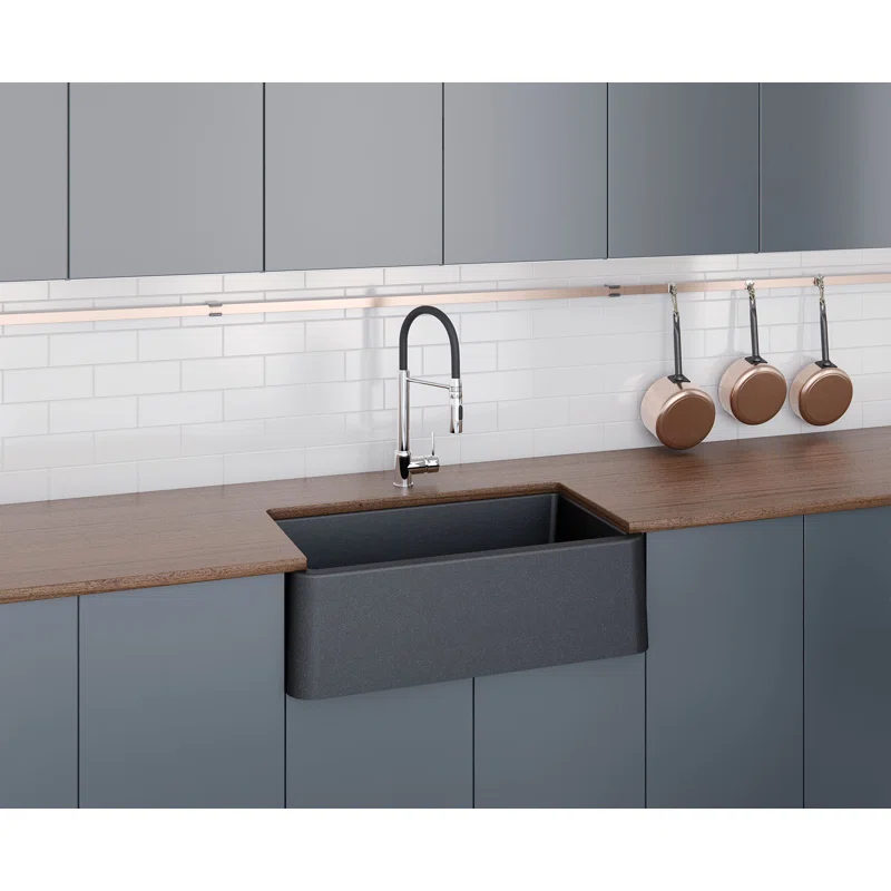 LaToscana LA3319B 33" L x 19" W Apron Quartz Kitchen Sink