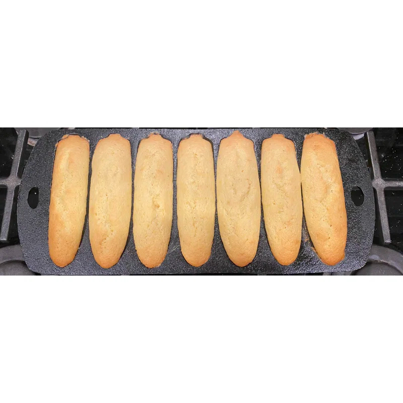 King Kooker King Kooker Seasoned Cast Iron Cob-Shaped Cornbread Pan