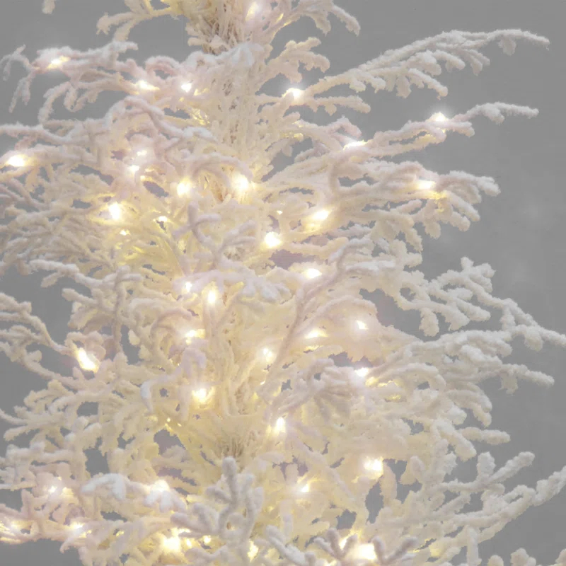 HGTV Home Collection 4' Lighted Christmas Tree with Realistic Needles
