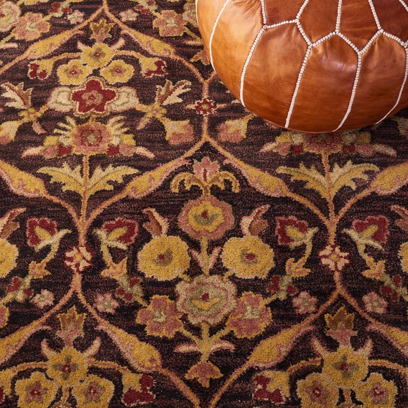 Safavieh Hand Tufted Wool Oriental Rug