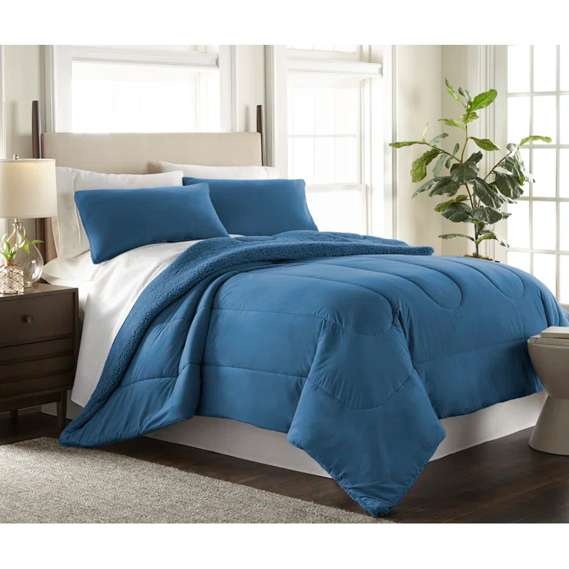 Micro Flannel® Micro Flannel® Reverse to Sherpa Comforter Set