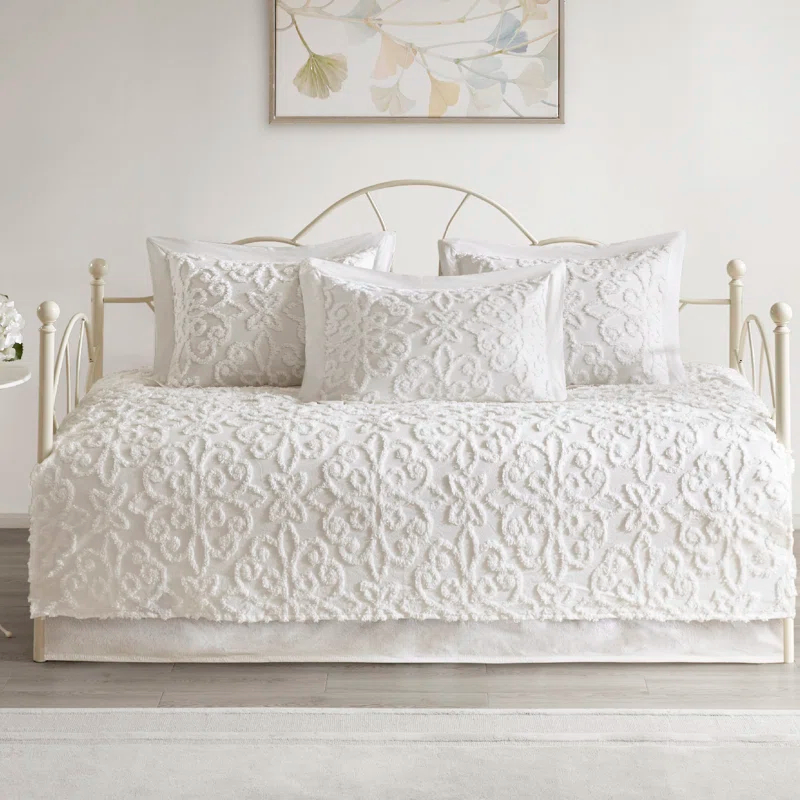 Kelly Clarkson Home Emberly 5 Piece Tufted Cotton Chenille Daybed Set