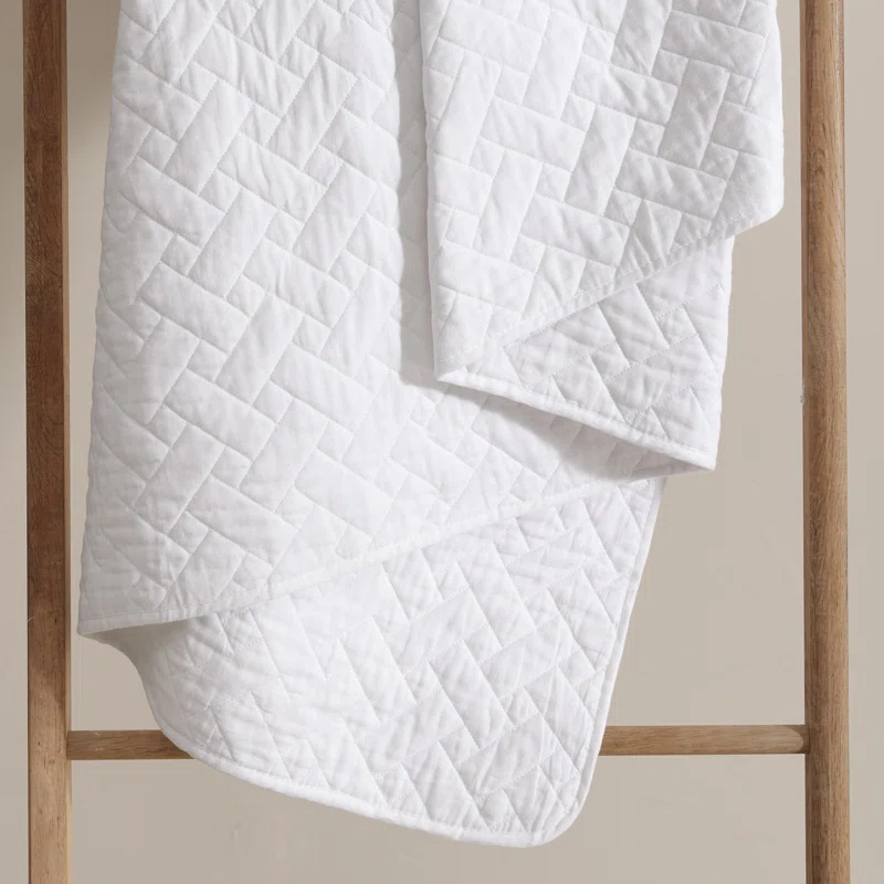 Tommy Bahama Home Tommy Bahama Raffia Solid Cotton Reversible Quilt Set