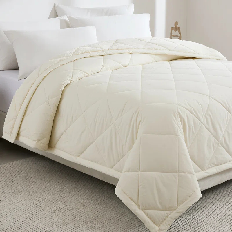 Downlite Cloud Top Primaloft Plush Blankets & Throws By DOWNLITE