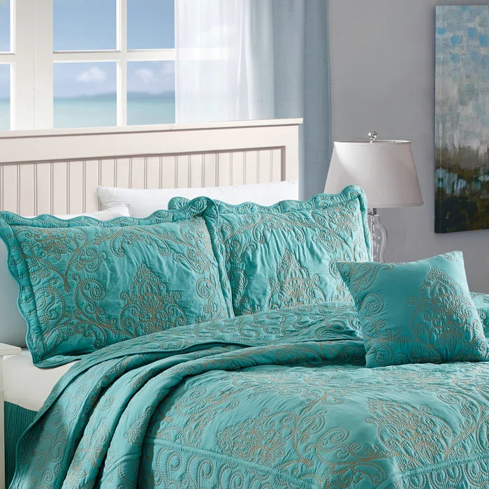 Home Soft Things 4 Piece Damask Embroidery Bedspread Set