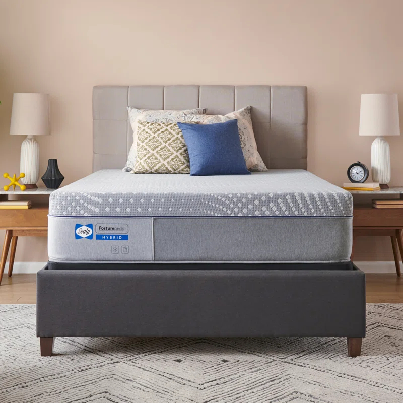Sealy Posturepedic® Melba Hybrid Mattress Level 3 (12"h)
