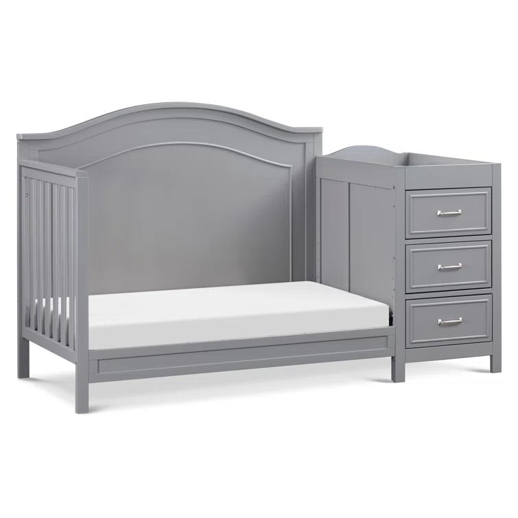 daVinci Charlie 4-in-1 Convertible Crib and Changer with Storage