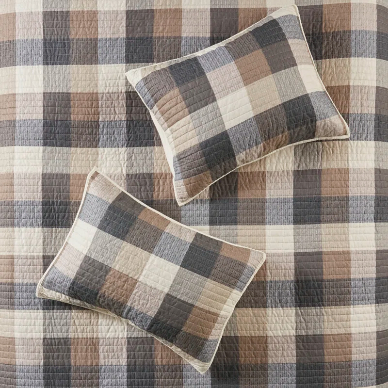 Madison Park Ridge 6 Piece Printed Herringbone Quilt Set with Throw Pillows