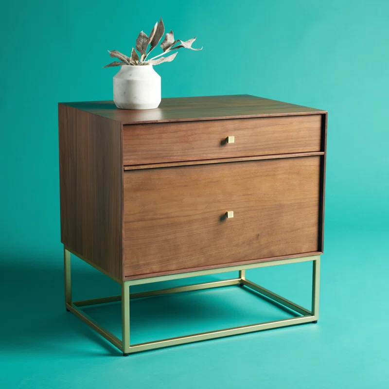 Everly Quinn Monadnoc 24.2'' W Nightstand