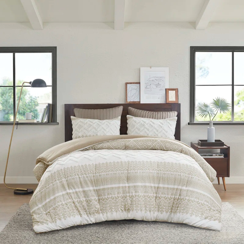 INK+IVY Mila 3 Piece Cotton Comforter Set with Chenille Tufting