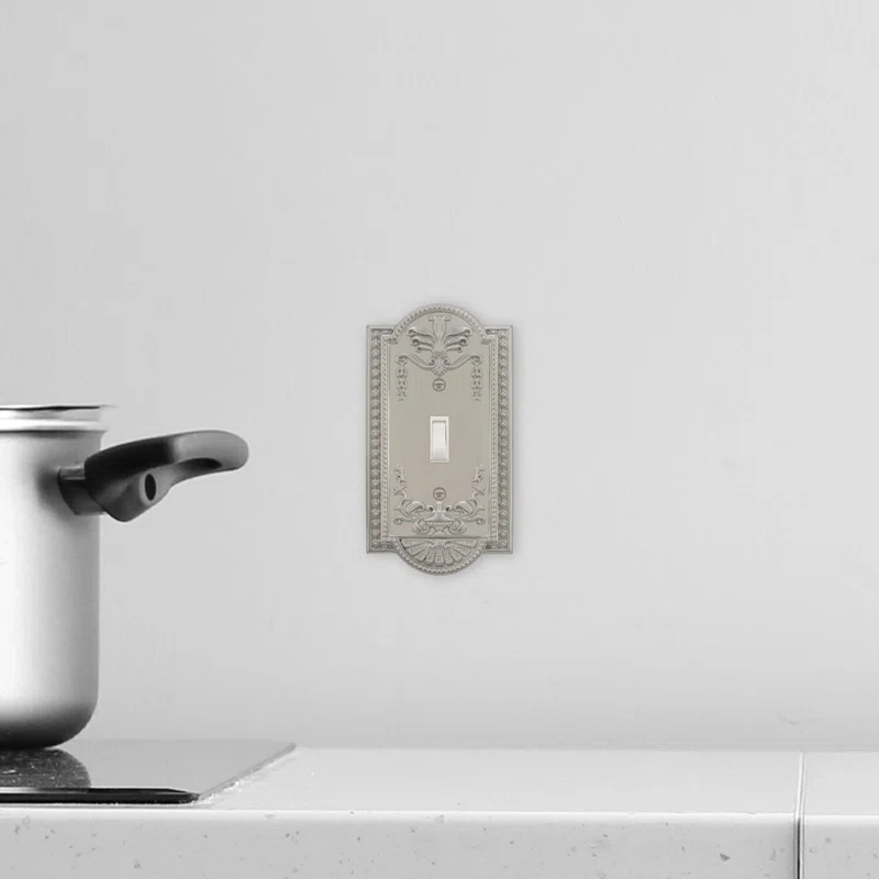 Meadows 1-Gang Toggle Light Switch Wall Plate