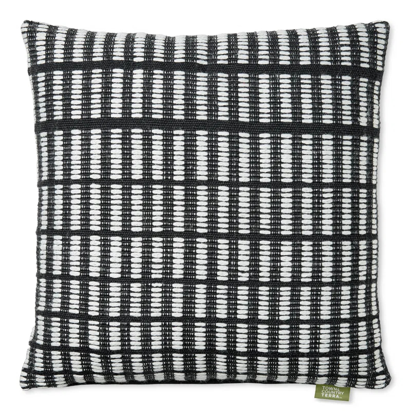 TOWN & COUNTRY TERRA Alara Solid Border Indoor Outdoor Decorative Pillow 20"x20"