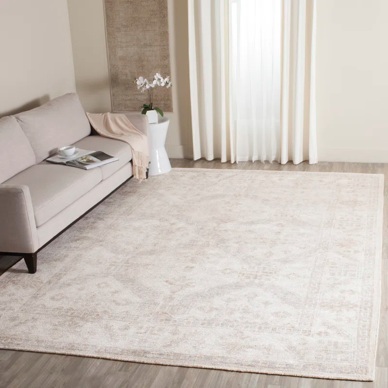Safavieh Moharaja Hand Knotted Bamboo Silk Oriental Rug