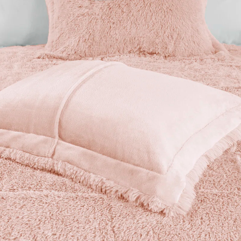Intelligent Design Malea Shaggy Faux Fur Comforter Mini Set